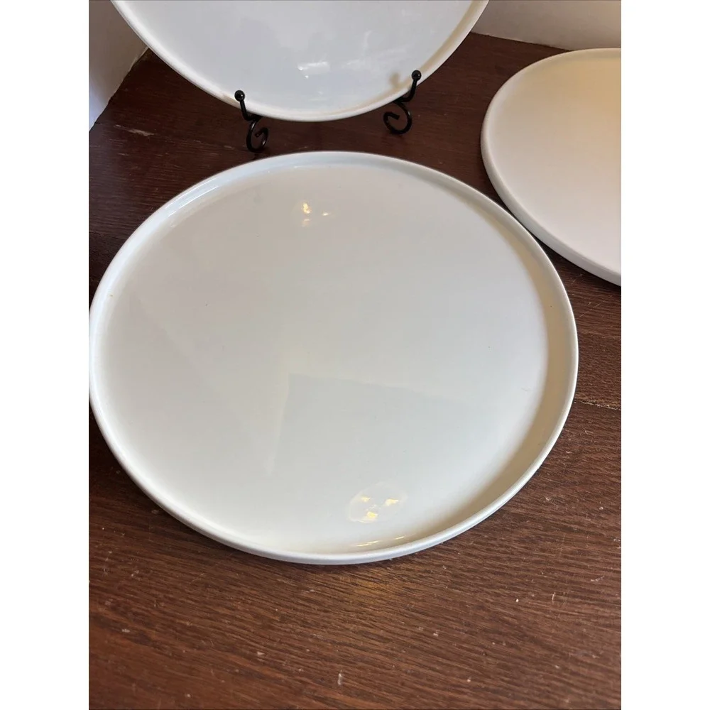 Mikasa Sloane Dinner Plates White Bone China Round 11
